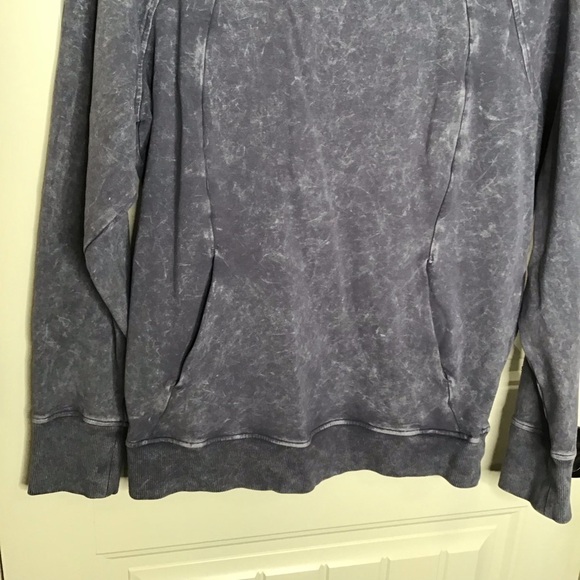 Lululemon Scuba Crew in Washed Purple Quartz. - Picture 4 of 10